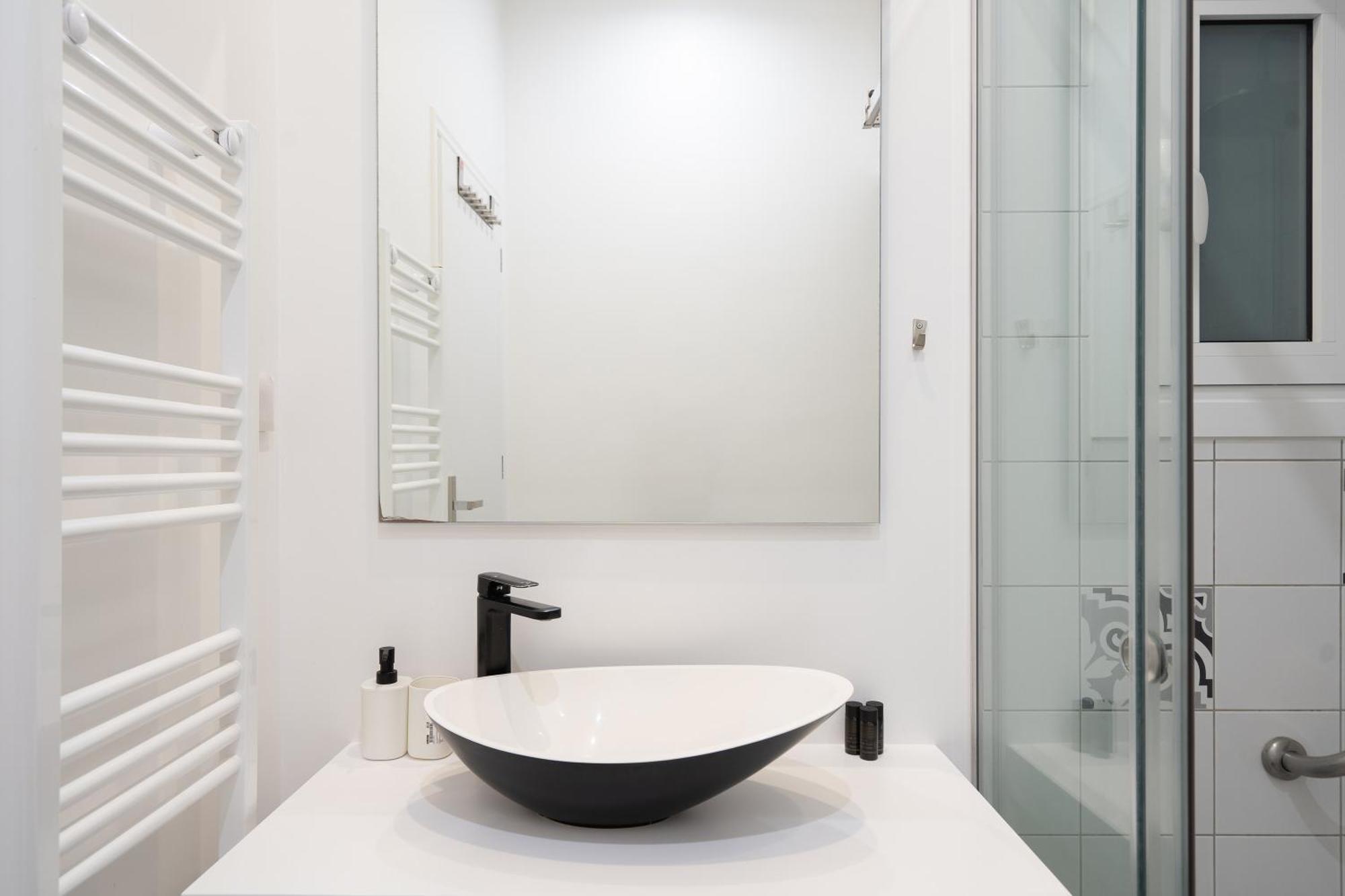 Vibrant & Cozy Apt In أثينا المظهر الخارجي الصورة