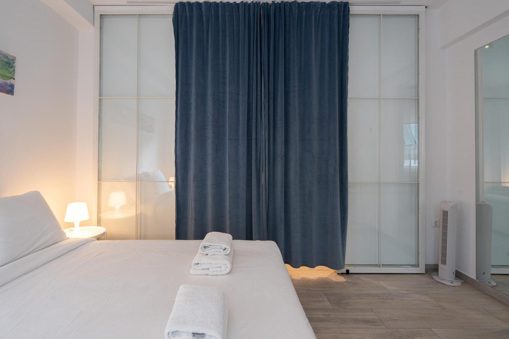 Vibrant & Cozy Apt In أثينا المظهر الخارجي الصورة