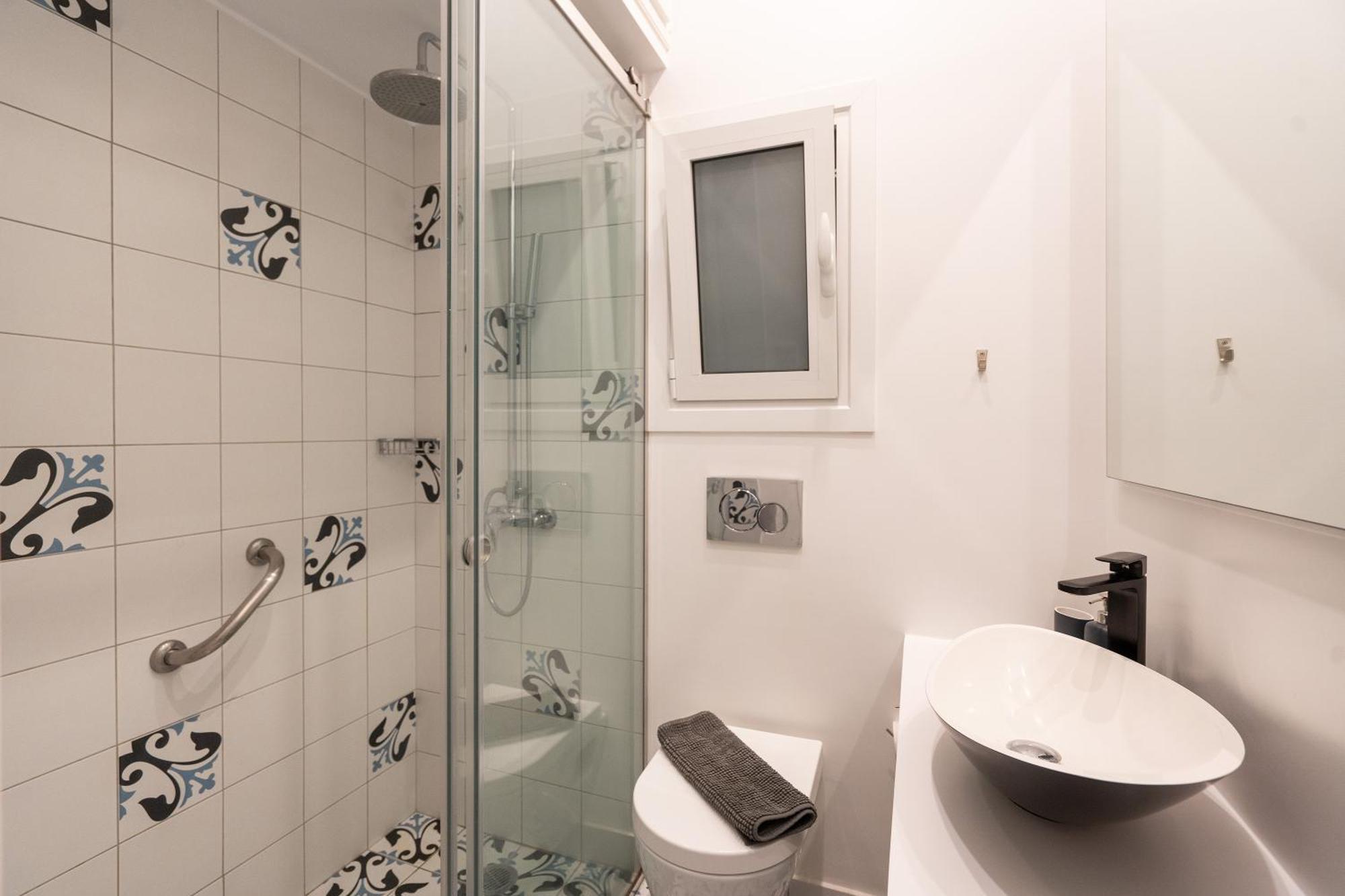 Vibrant & Cozy Apt In أثينا المظهر الخارجي الصورة